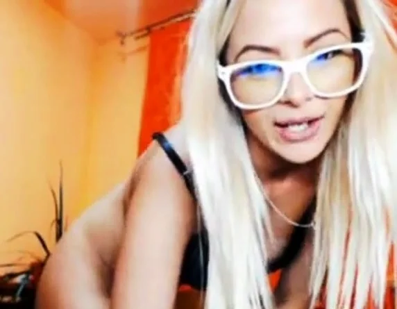 Same monster Romanian pussy !