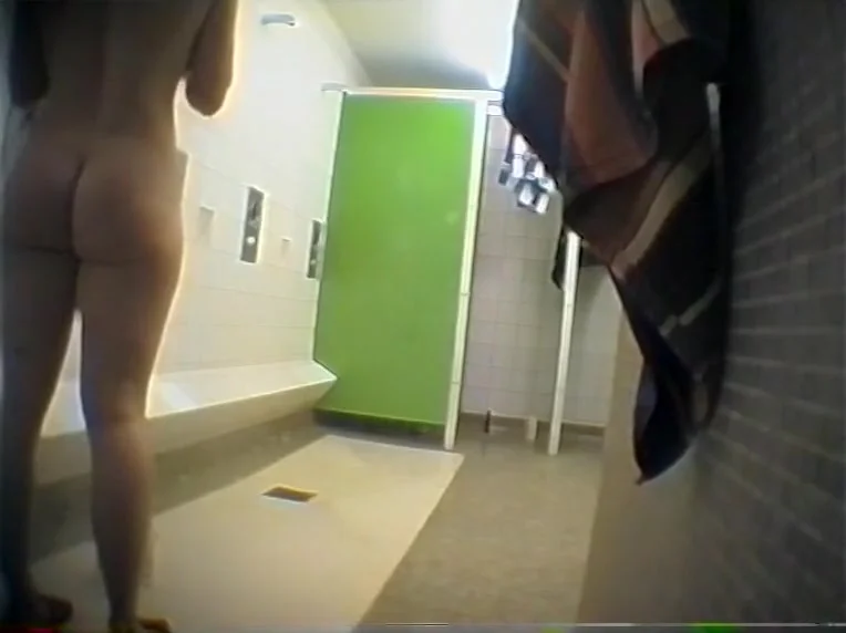 Hidden Showers Movie , It'S Amaising