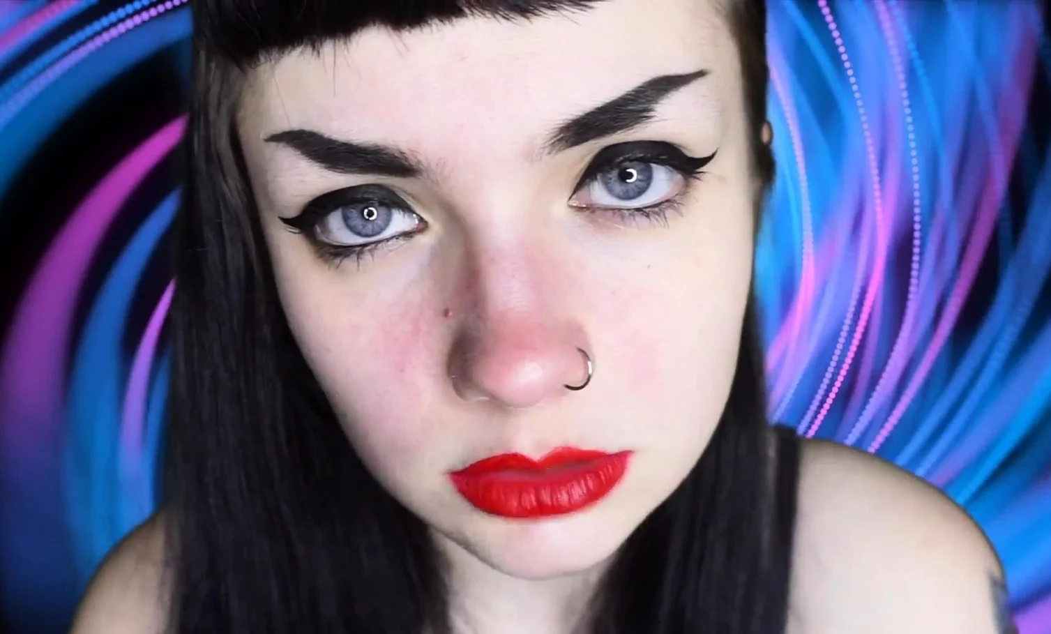 Countess Jezebeth - Eye Dependency xxx video