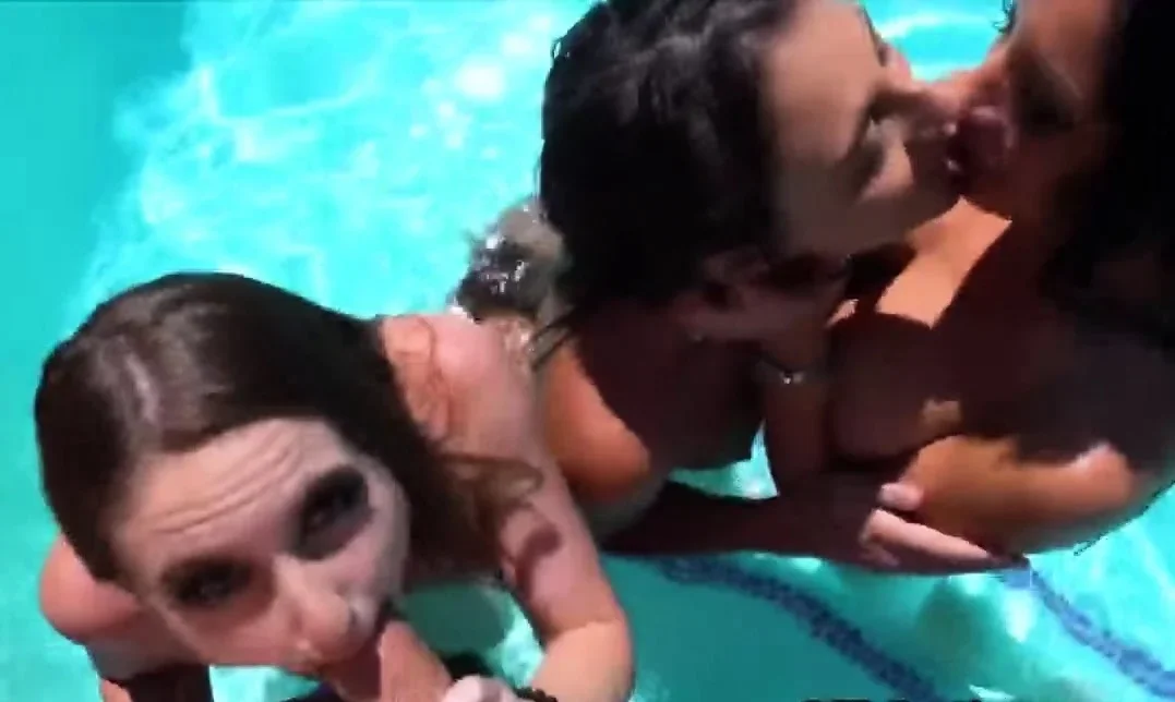 Naughty swimmers sharing trainers dick in a fourway