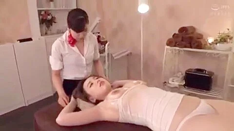 05007,A female voice leaks out in pleasure