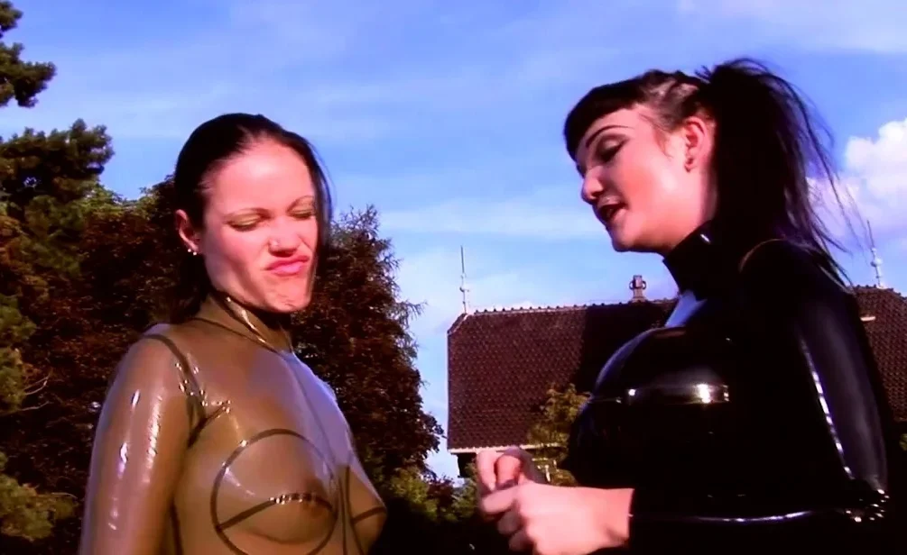 Latex outdoor sex