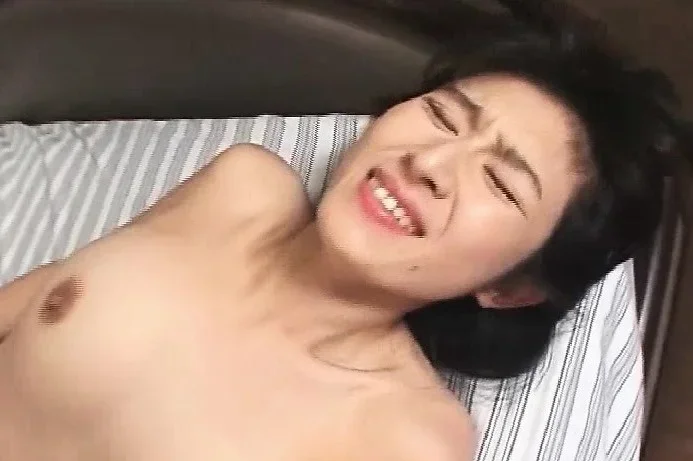 Insatiable Japanese chick gets drilled hard and screams with pleasure