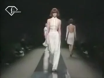 Stimulating models at the fashion show