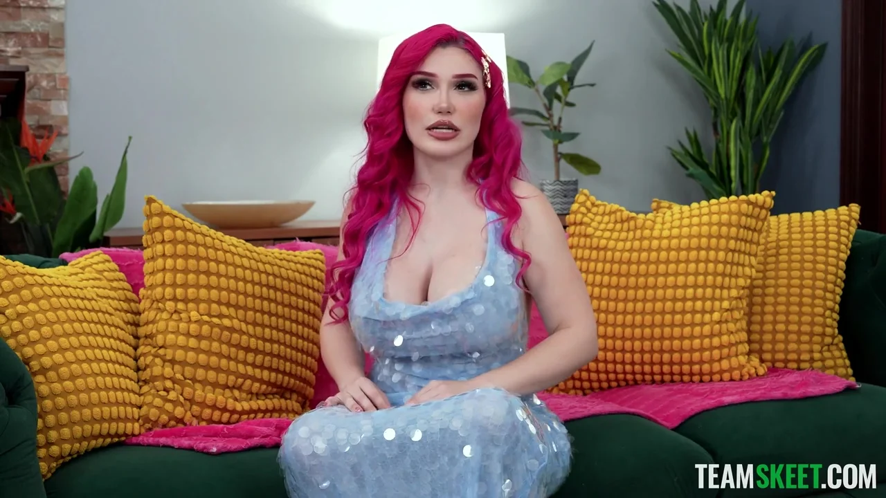 This Mermaid Wants Cock, Not A Kiss