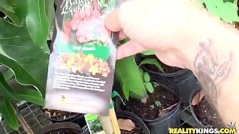 Bella Reese can do real magic for extra money