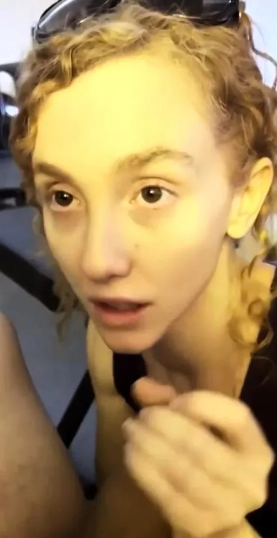 Redhead Slut Deepthroat Blowjob
