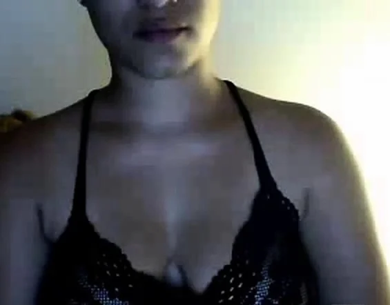thick girl dancing on cam