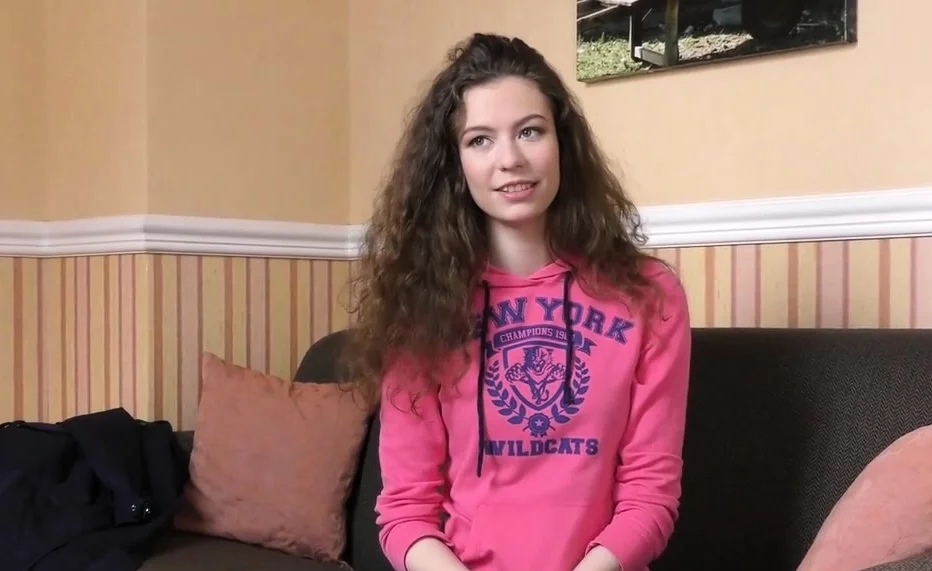 Pale amateur teen brunette Lynn Love