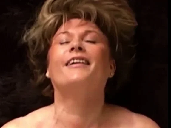 Flora Cums