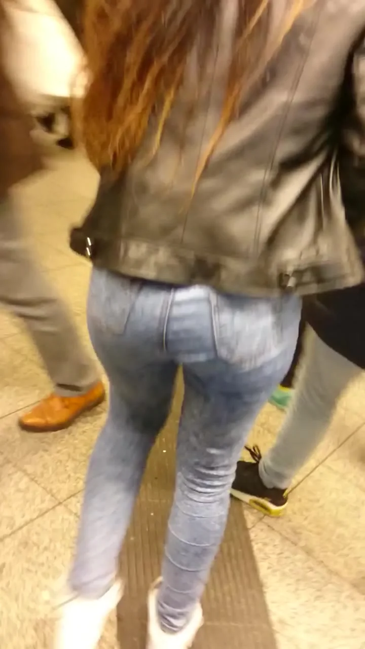 teen 18+ ass