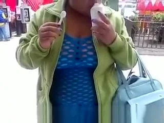 comiendo helado