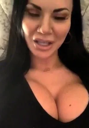 Big boobs milf masturbates with her dildo