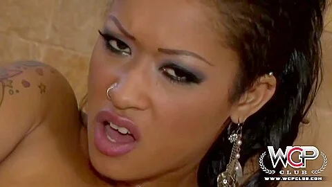 Skin Diamond - Skin Diamonds Initiation