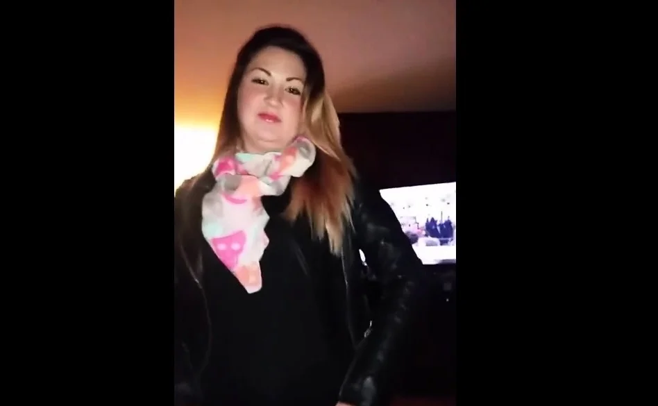 Sammie Louisburg cumshot on panties before dishes