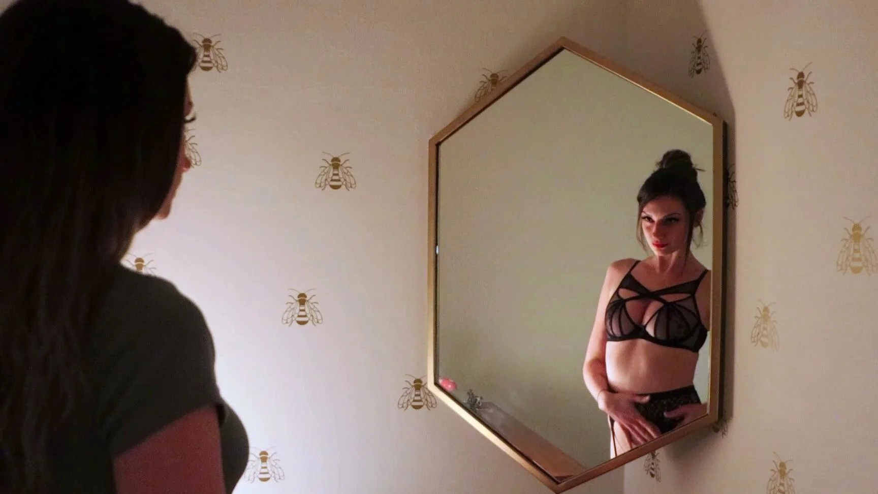 Brunette Solo Webcam Masturbation