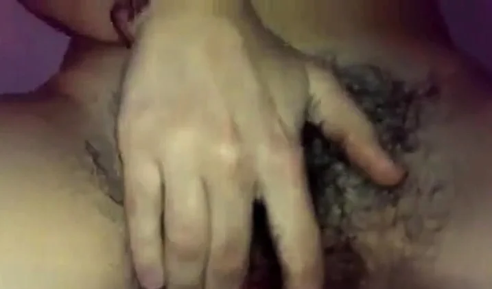 MY HAIRY HORNY GIRLFRIEND
