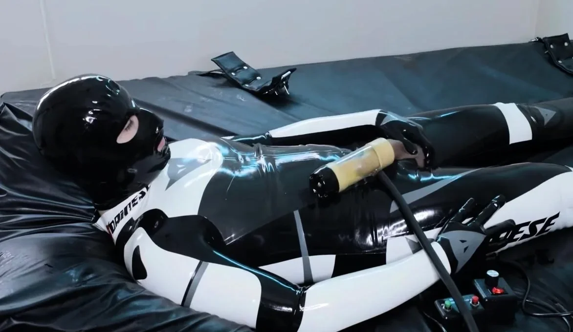 Amateur MILFs doing BDSM