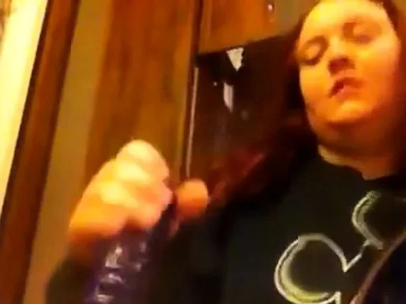 Sexy BBW Fucks Dildo