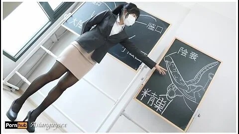 新女教师被当成男校性教育教材 Jav影片