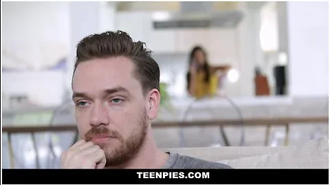 Eavesdropping And Pussy Popping
