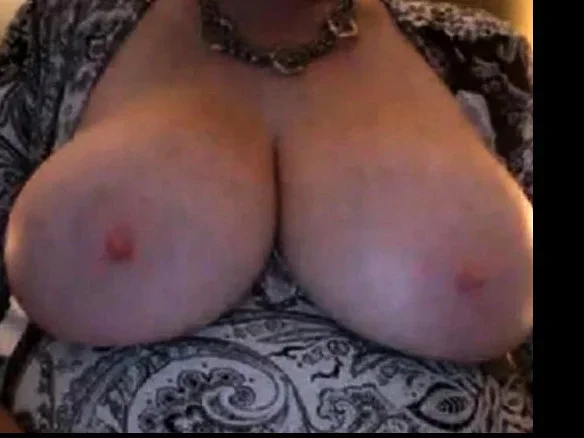 Married Older Woman With Great Tits.