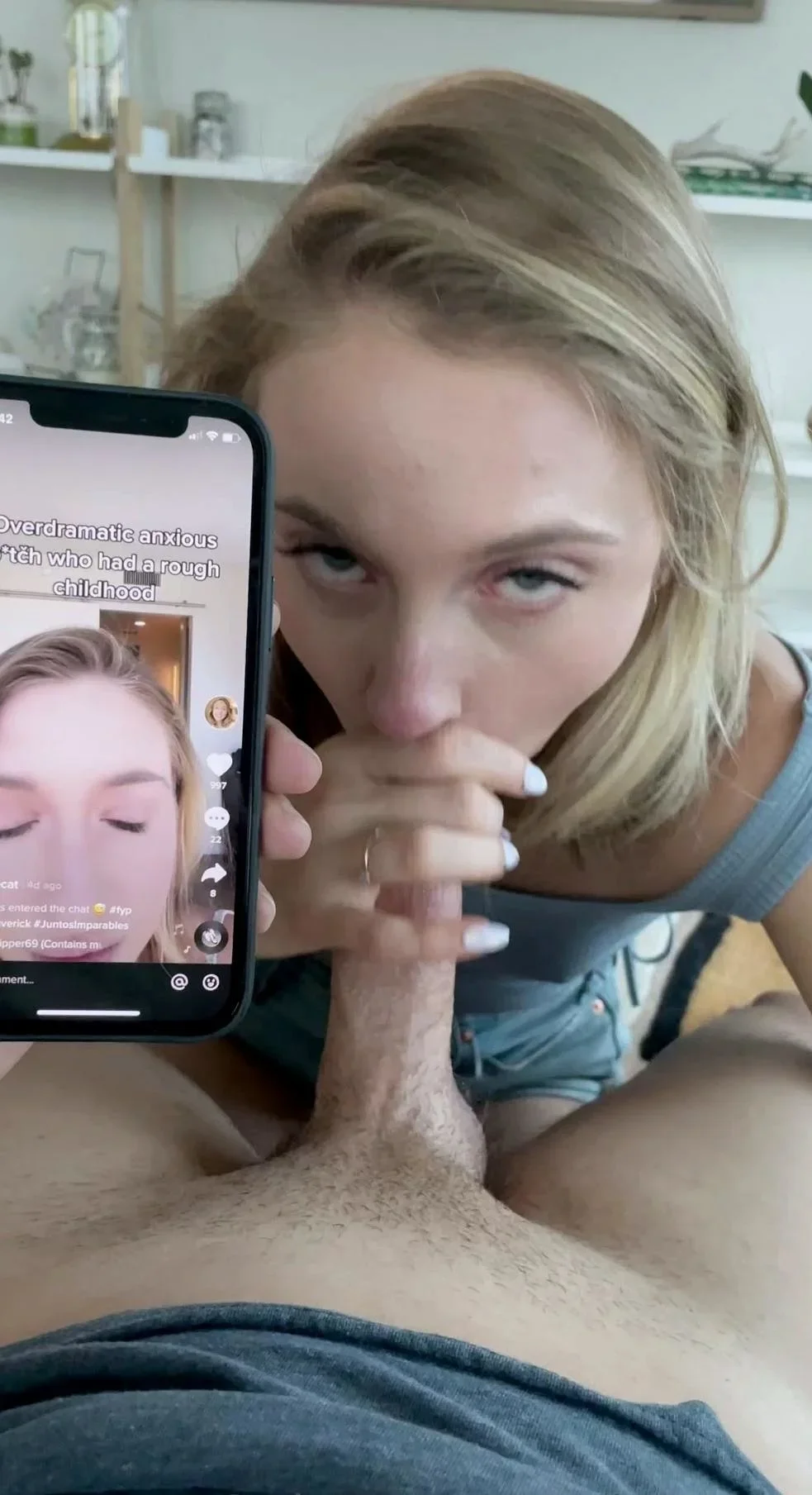 Amateur blonde teen emily austin fucked in pov