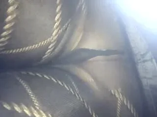 upskirt Metro 12