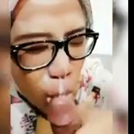 SandpDecent - Tudung Virgin Uni Student Nerd Cum on Face