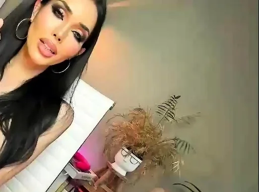 Big boobs milf masturbates with her dildo