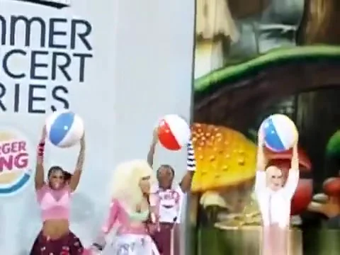 Nicki Minaj oops