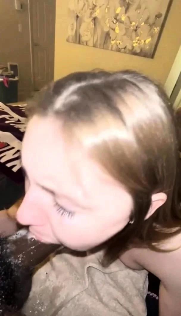 Teen Beauty Sloppy BBC Blowjob