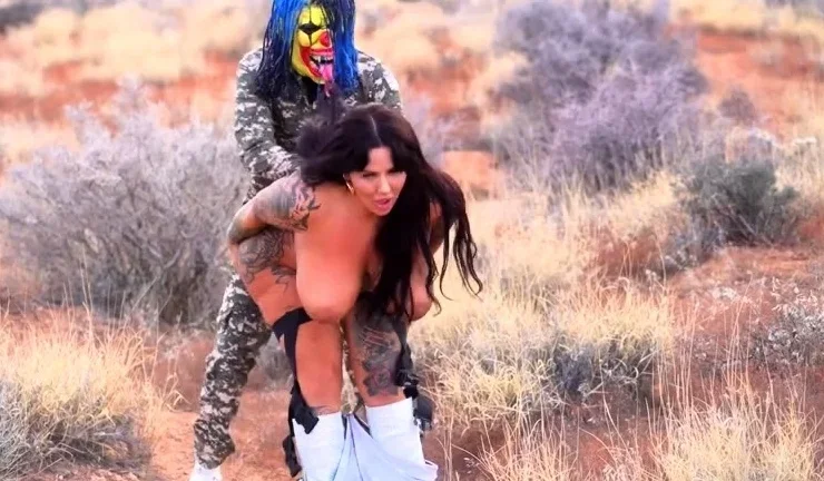 Drea Alexa Battles Gibby