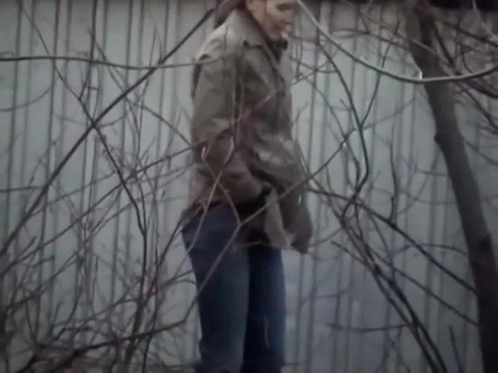 Giggly girl gets teased while she tinkles