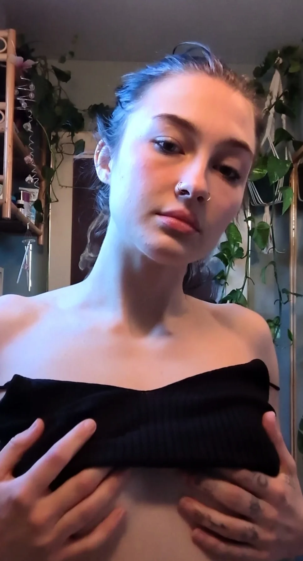 Brunette Solo Webcam Masturbation