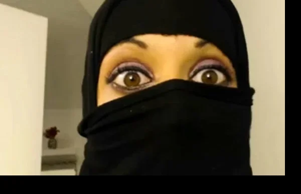 Saudi Arabian Women Unveiled - Hot Masturbation