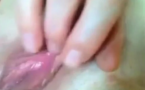 Bates and moan til she cums