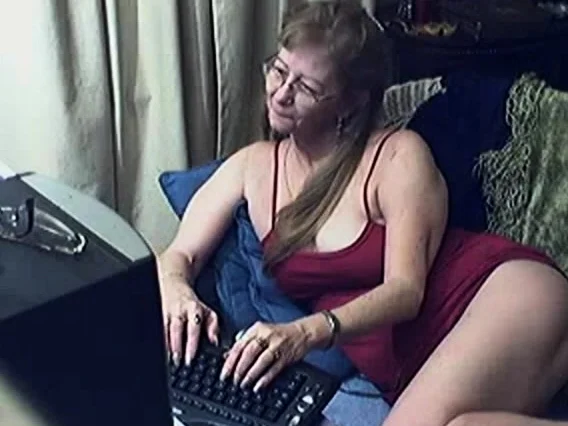 Lovely granny with glasses 7