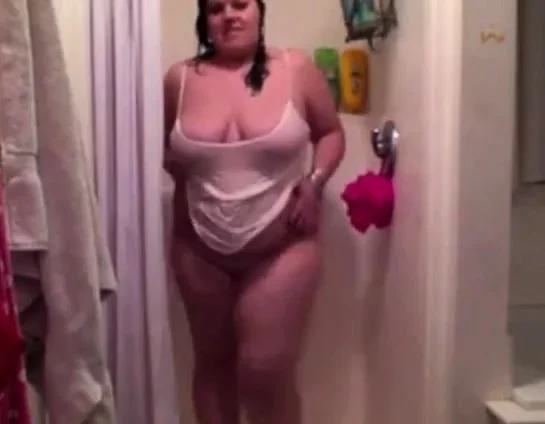 Sexy BBW Stripping in the shower - CassianoBR