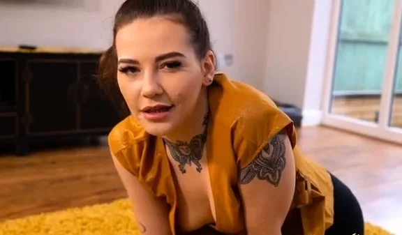 DownBlouse Jerk - Keep Tugging