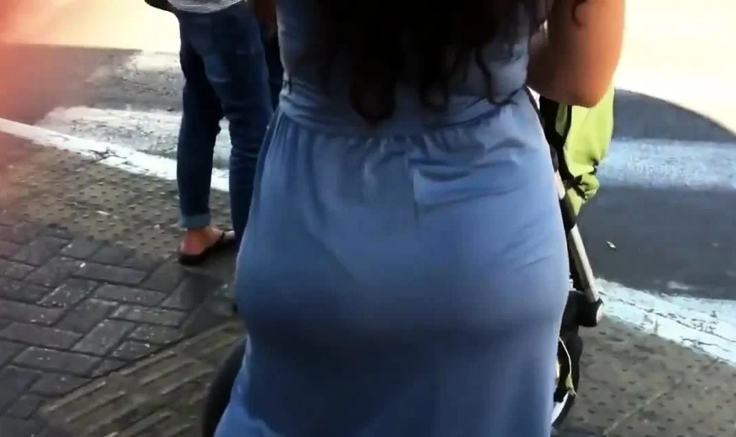 My Booty Jigglin In My Summer Dress