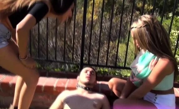 Amateur fetish threesome fucking