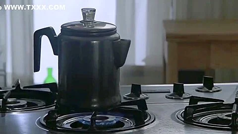 Celebrity Glenn Close can`t get enough Cock in Fatal Attraction (1987)