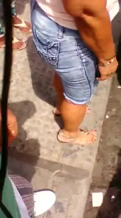 MADURA SUMISA Y CALIENTE A LOS TOQUES
