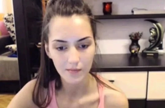 skinny teen beauty pussy on skype