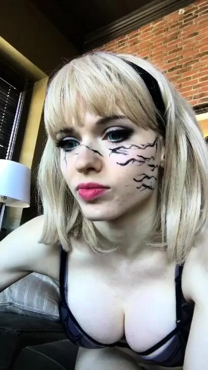 Deep throating blonde fetish babe swallows hot jizz