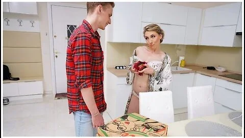 Julie Holly - Gets Ass Fucked By The Pizza Delivery Boy
