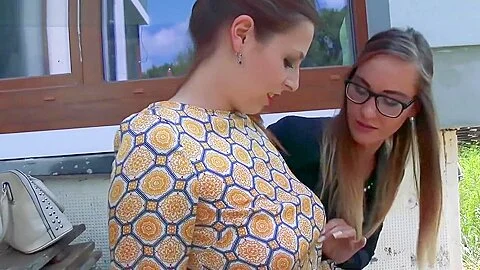 Antonia Sainz and Naomi Bennet