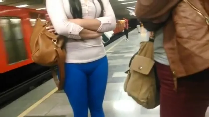 Starring at a geeky girl's cameltoe