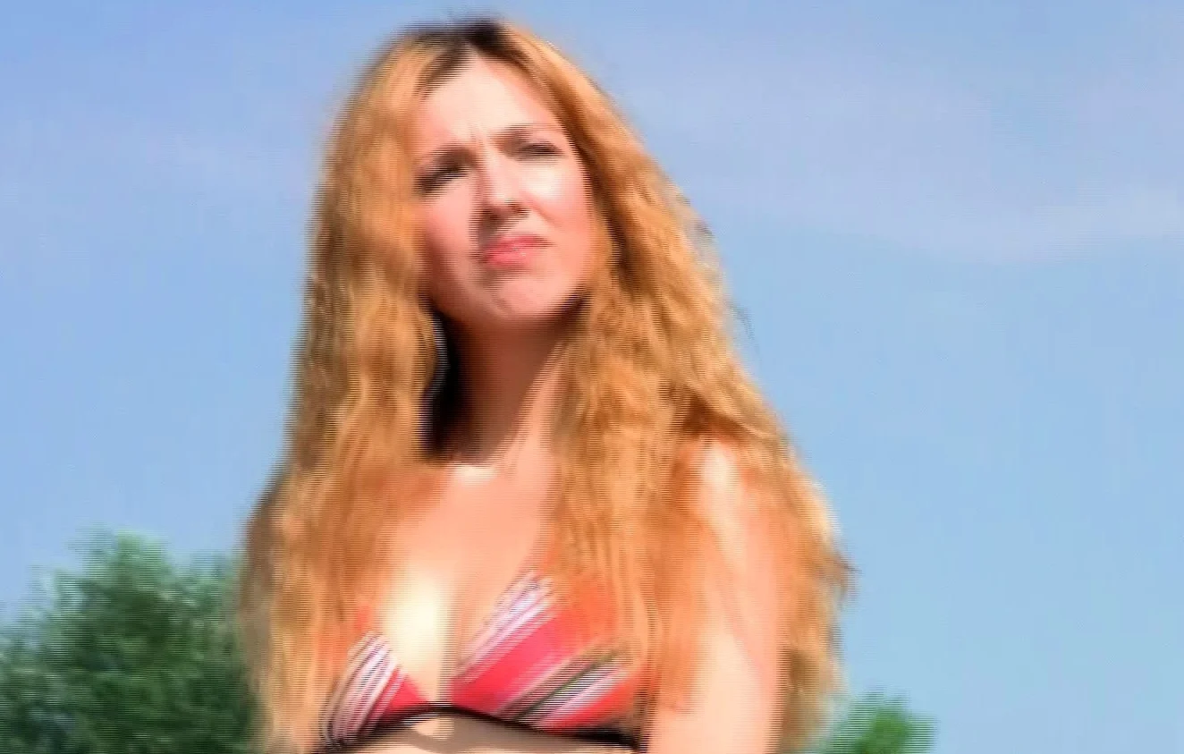 Cute nude beach girl caught on a hidden camera